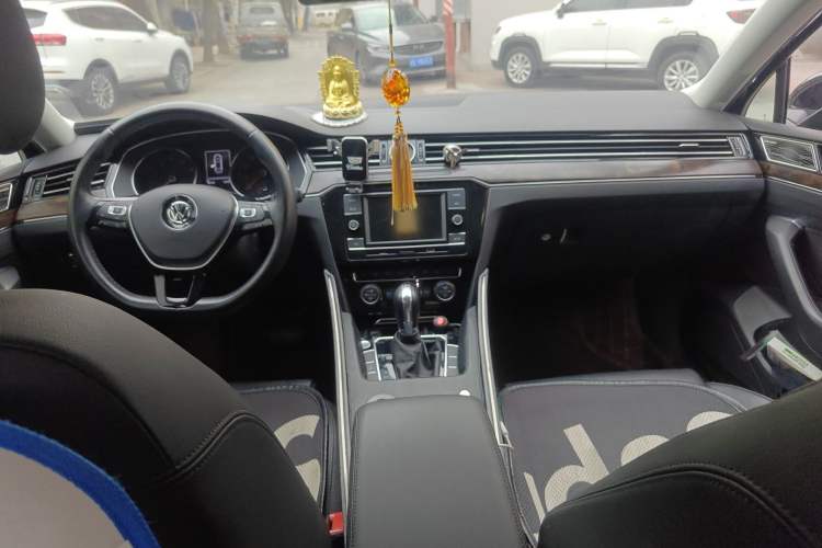 Used Volkswagen Magotan 2018 Facelift 330TSI DSG Luxury Model