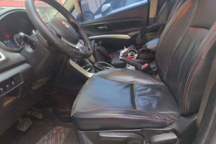 Used Suzuki S-Cross 2014 1.6L CVT Two-Wheel Drive Elite Version
