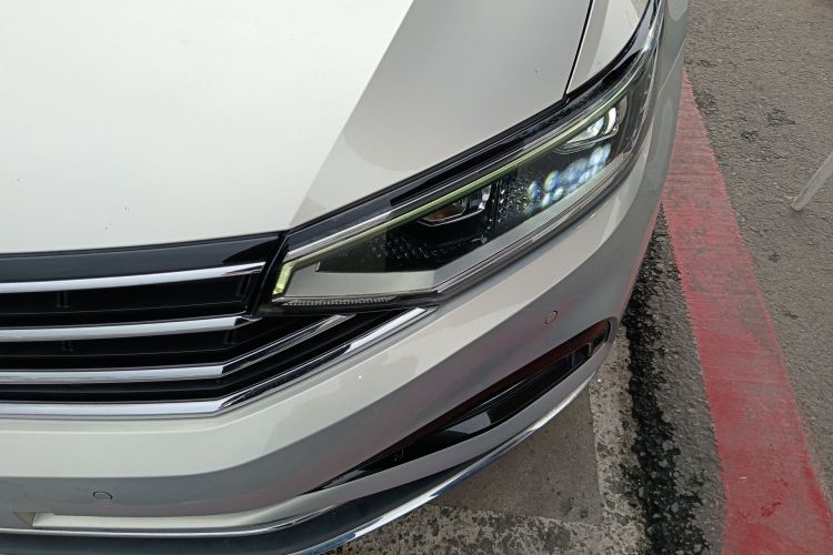 Used Volkswagen Magotan 2020 280TSI DSG Comfort Edition Left Front Headlight