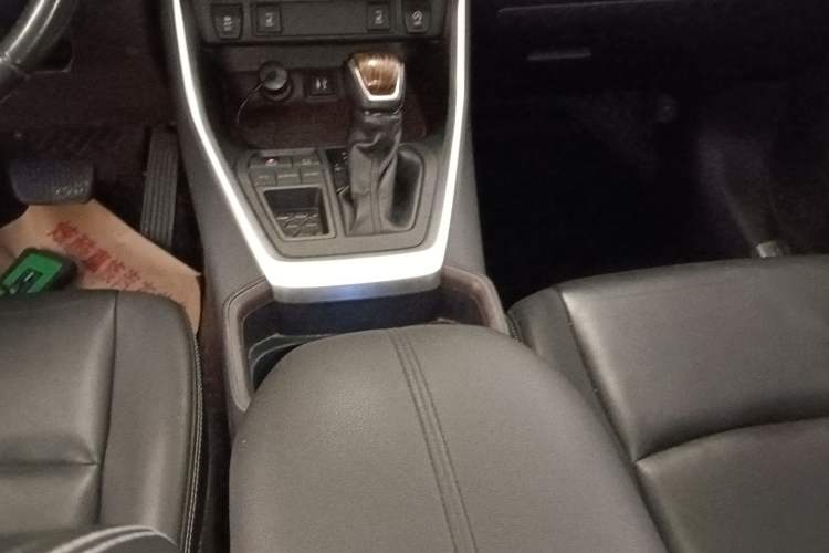 Used Toyota RAV4 2020 2.0L CVT Two-Wheel Drive Prestige Edition