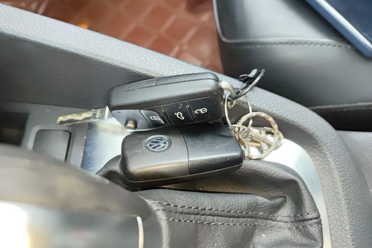 Used Volkswagen Sagitar 2014 1.4TSI Automatic Luxury Model Vehicle Key