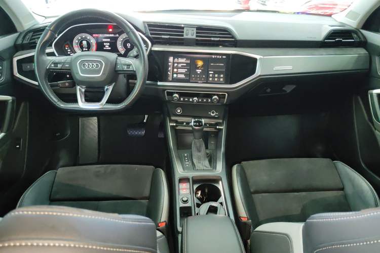 Used Audi Q3 2022 35 TFSI Fashion Dynamic Model