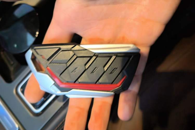 Used Lincoln Z 2024 2.0T Two-Wheel Drive Luxury Hybrid Version Vehicle Key