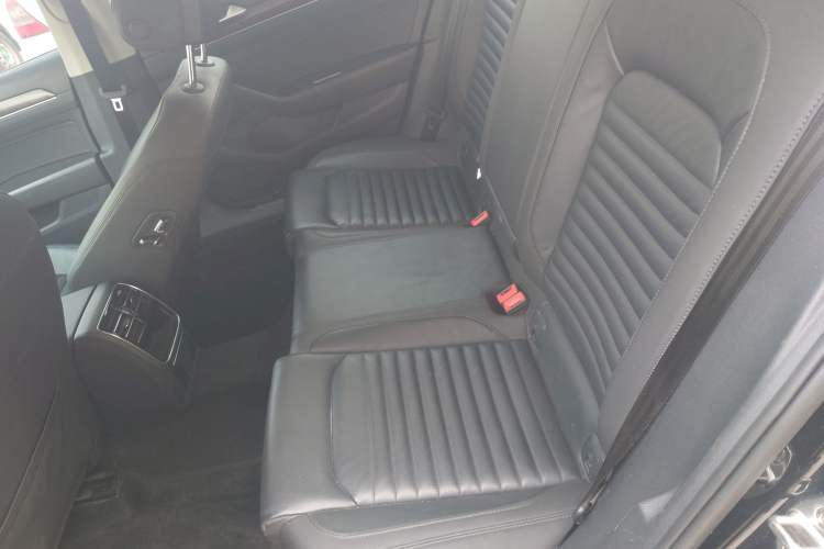 Used Volkswagen Magotan 2019 330TSI DSG Leading Model China VI Standard