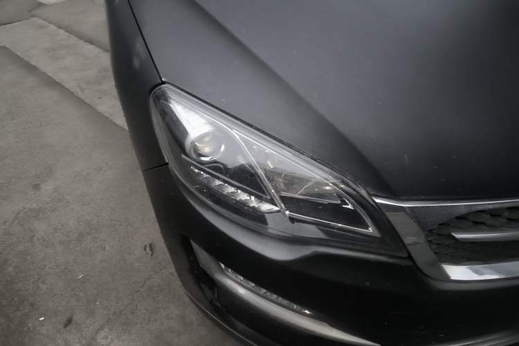 Used Zotye Domy X5 2016 1.5T Manual Luxury 7-Seater Model China IV Standard Right Front Headlight