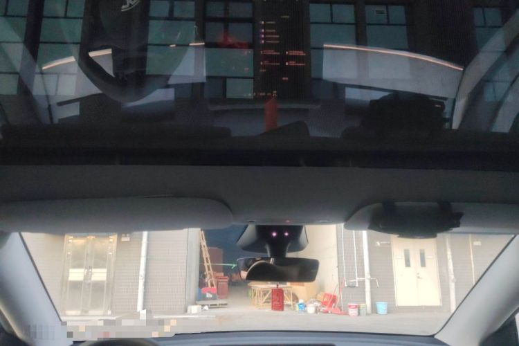 Used Tesla Model Y 2024 Rear-Wheel-Drive Version Headliner