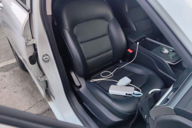 Used Livan Maple 60s 2022 Easy-to-Replace Version Lithium Iron Phosphate
