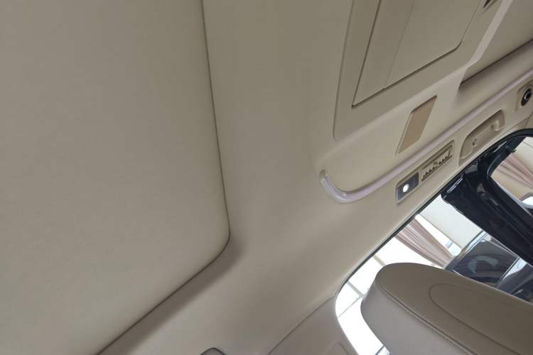 Used Toyota Alphard 2021 Dual-Engine 2.5L Luxury Edition