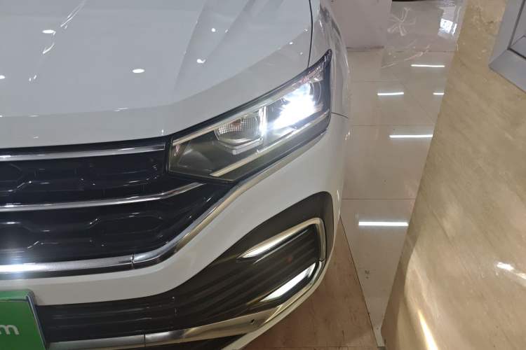 Used Volkswagen Tayron X 2020 330TSI Two-Wheel Drive Luxury Smart Connectivity Version Left Front Headlight