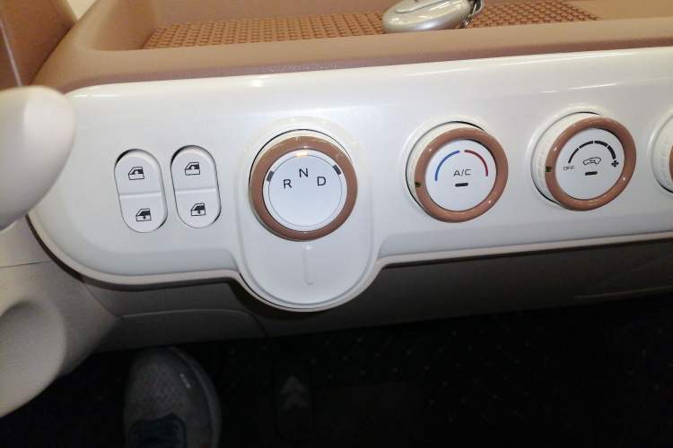 Used Bestune Pony 2026 222km Colorful Horse
