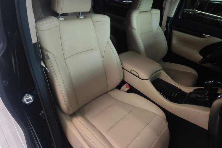 Used Toyota Alphard 2021 Dual-Engine 2.5L Luxury Edition Right Front Seat