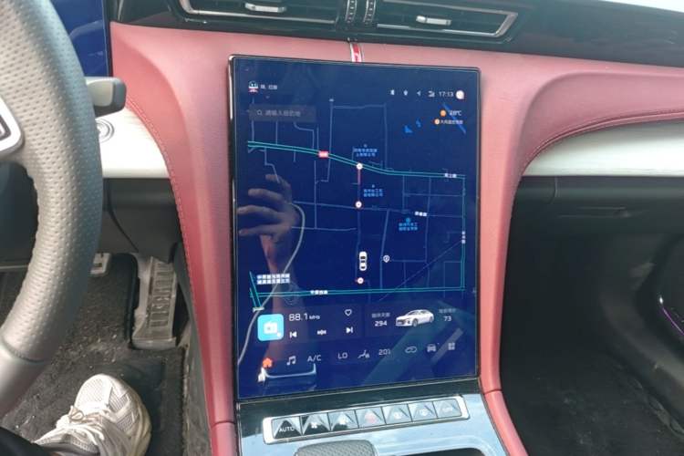 Used Hongqi H5 2025 2.0T Automatic Flag Edition – 500 000 Units Commemorative Version