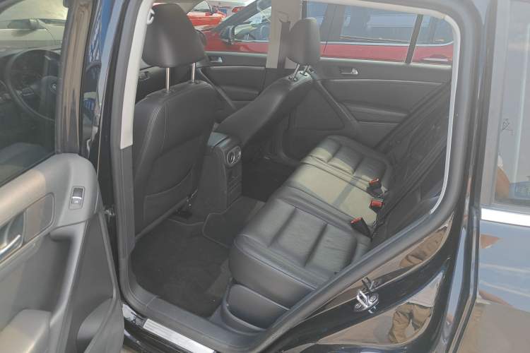 Used Volkswagen Tiguan 2013 1.8TSI Automatic Two-Wheel Drive Luxury Model Left Rear Seat