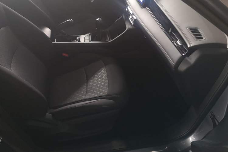 Used Roewe i5 2023 1.5L Manual Comfort Edition Right Front Seat