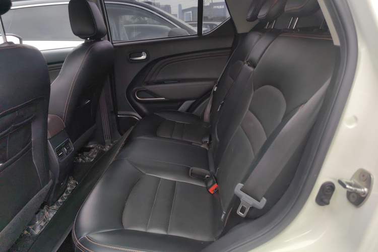 Used GAC Trumpchi GS3 2017 200T Automatic Luxury Edition Left Rear Seat