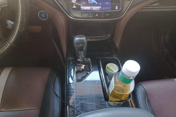 Used Toyota Crown 2017 2.0T Sport Edition
