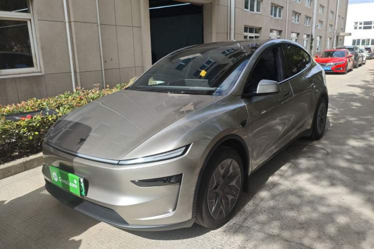 Used Tesla Model Y L 2025 Model Long-Range All-Wheel-Drive Version