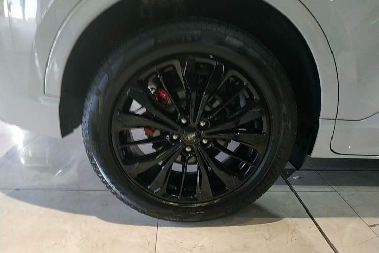 Used Ford Escape 2024 EcoBoost 245 Four-Wheel Drive ST-Line Pro Trim