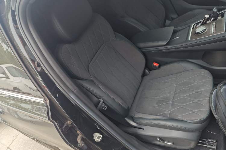 Used Geely Auto Monjaro L 2025 Dongfang Yao 2.0TD Automatic All-Wheel-Drive Wangyue Edition
