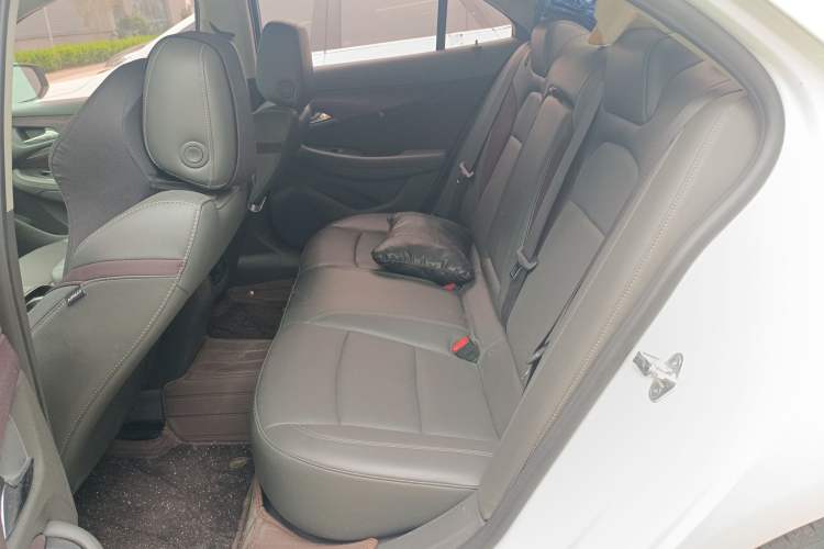 Used Chevrolet Malibu 2017 1.5T Automatic Luxury Edition Left Rear Seat