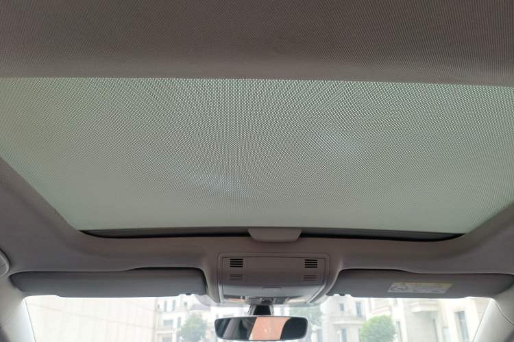 Used Volkswagen Golf 2018 230TSI Automatic Luxury Version
