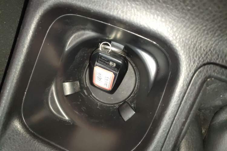 Used Toyota RAV4 2016 2.0L CVT Two-Wheel Drive Comfort Edition China V Standard