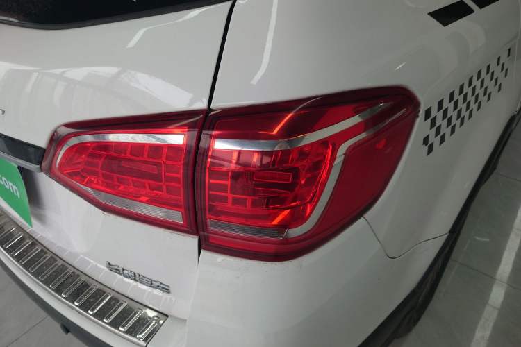 Used Haval H6 2015 Sport Edition 1.5T Automatic Two-Wheel Drive Luxury Model
