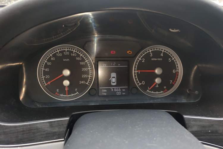 Used Brilliance Junjie 2011 1.6L Manual New Generation Model