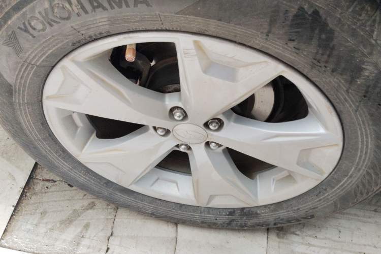 Used Subaru Forester 2014 2.5i Automatic Elite Edition Right Rear Wheel Hub