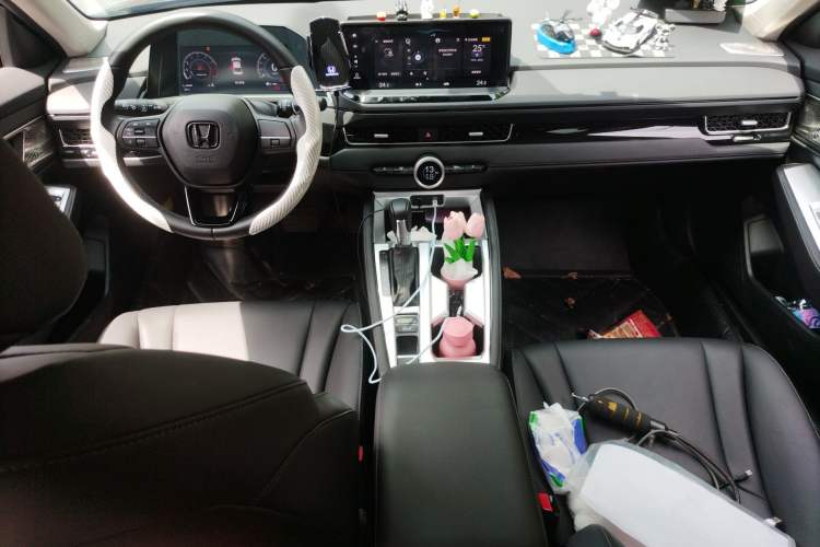 Used Honda Inspire 2025 260TURBO Elegant Edition Audio And AC Panel