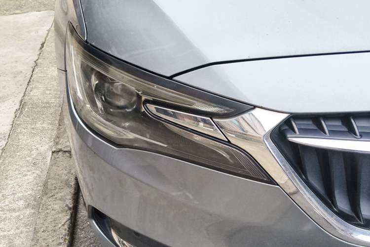 Used Buick GL6 2018 18T 6-Seater Prestige Model
