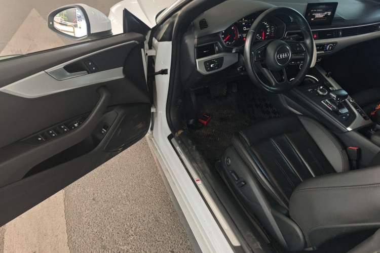 Used Audi A5 2020 Cabriolet 40 TFSI Fashion Edition China VI Emission Standard