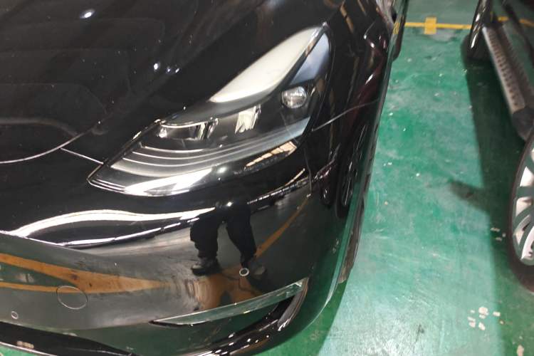 Used Tesla Model Y 2021 Long-Range All-Wheel-Drive Version Left Front Headlight