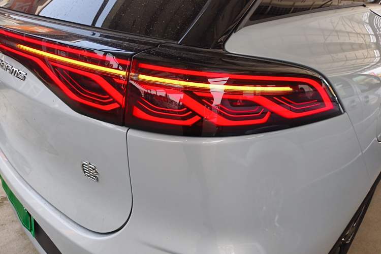 Used BYD Tang New Energy 2024 DM-i Glory Edition 112KM Prestige Model
