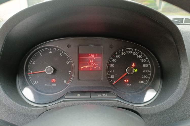 Used Volkswagen Polo 2011 1.6L Automatic ZhiShang Version Instrument Cluster