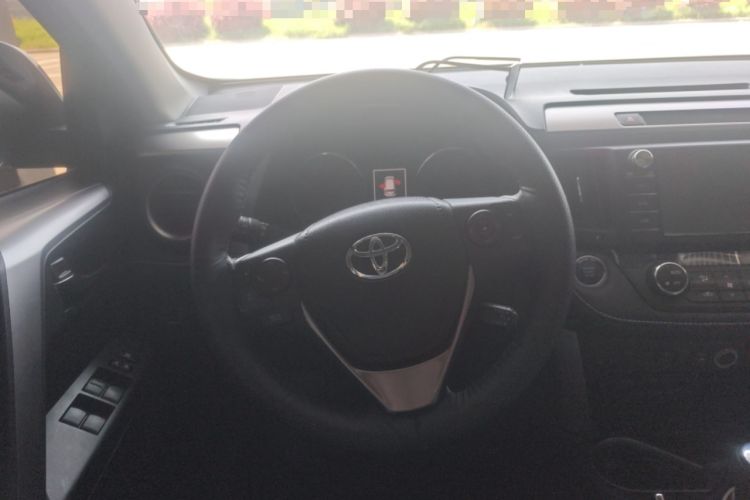 Used Toyota RAV4 2016 2.0L CVT Two-Wheel Drive Smart Edition China V Standard Steering Wheel