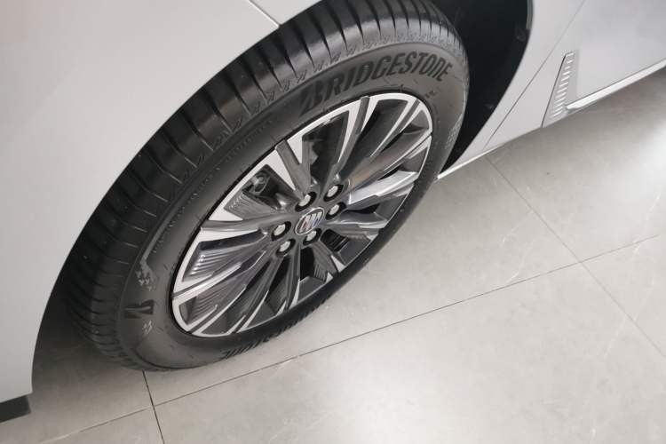 Used Buick GL8 2025 Lu Zun Smart Enjoyment Edition