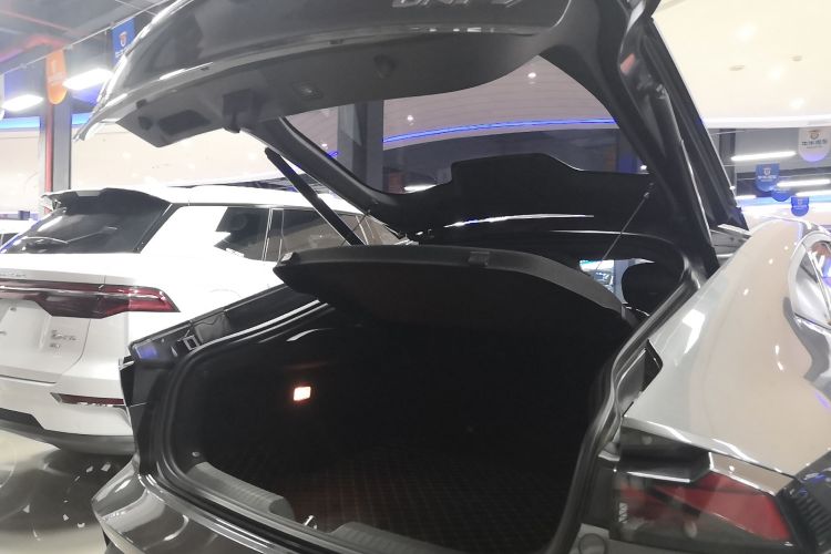 Used Changan UNI-V iDD 2023 Zhidian iDD 1.5T 113km Smart & Fun Version (Rapid Edition)