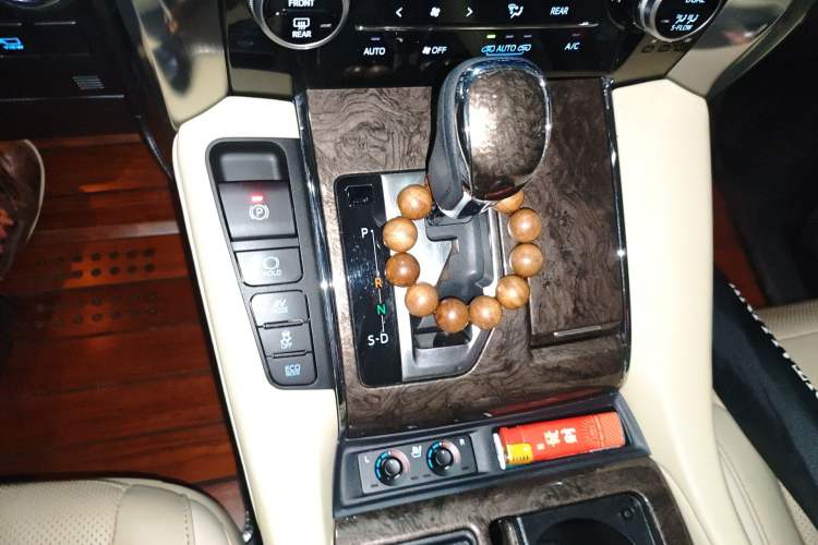 Used Toyota Vellfire 2021 Crown Dual-Engine 2.5L HV Prestige Edition Gear Lever