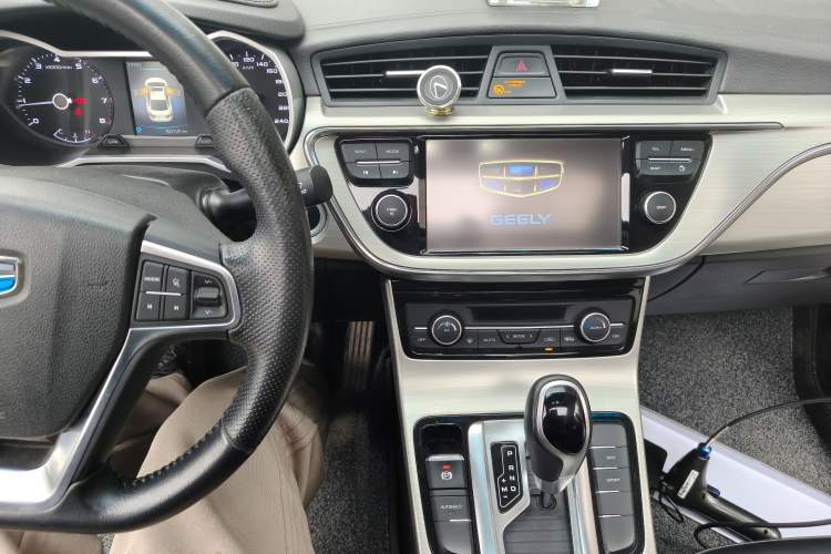 Used Geely Auto Emgrand GL 2017 1.3T DCT Elite Model
