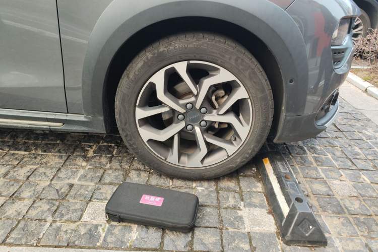 Used Lynk & Co 02 2019 1.5T DCT Two-Wheel Drive Pro Edition China VI Standard
