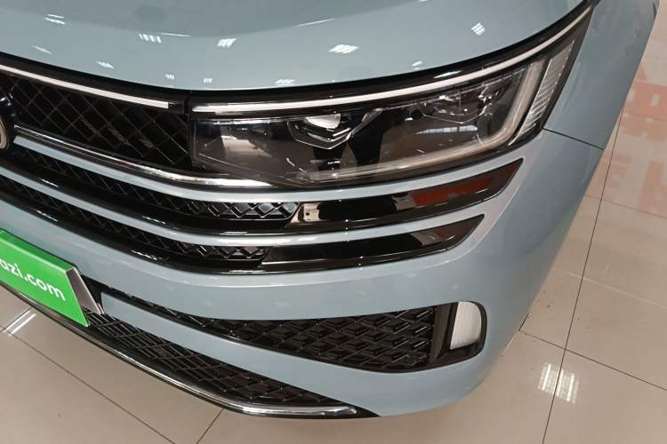 Used Volkswagen Tavendor 2023 380TSI Four-Wheel Drive R-Line Cruise Edition
