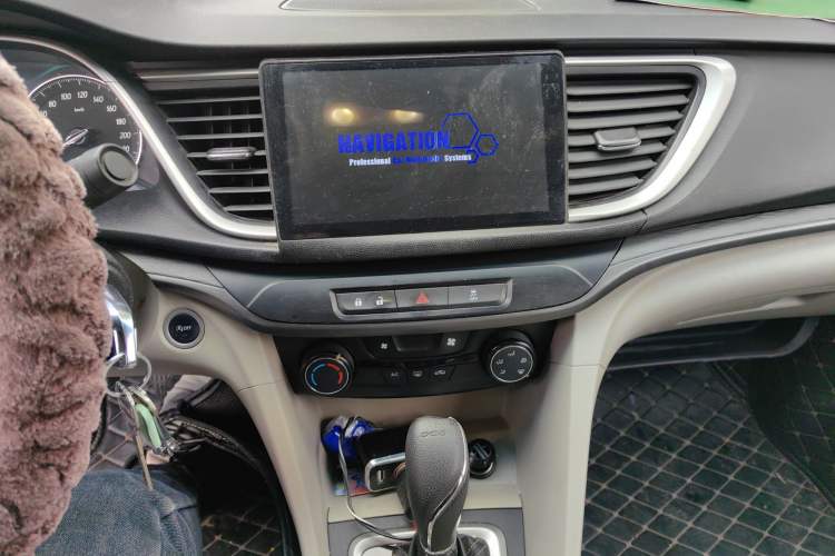 Used Buick GT 2018 15T Dual-Clutch Elite Model China V Standard Audio And AC Panel