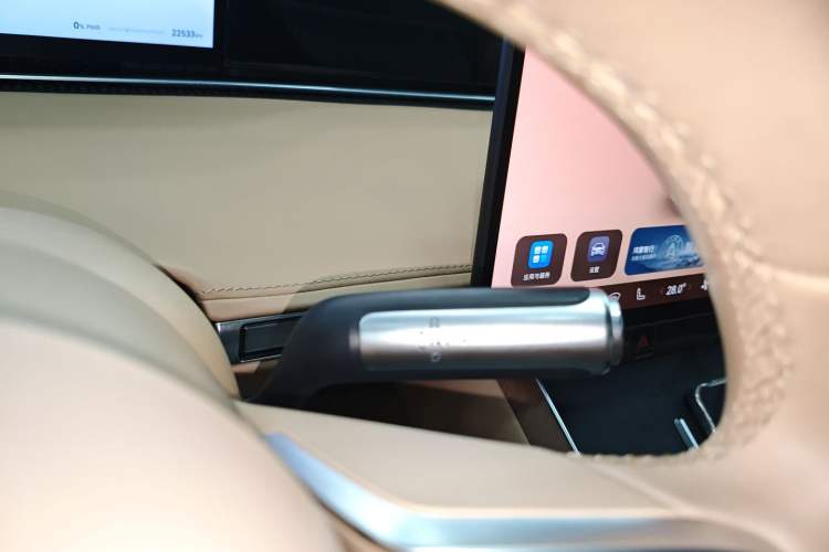 Used Hima Stelato S9 2024 All-Electric Max Rear-Drive Long-Range Version
