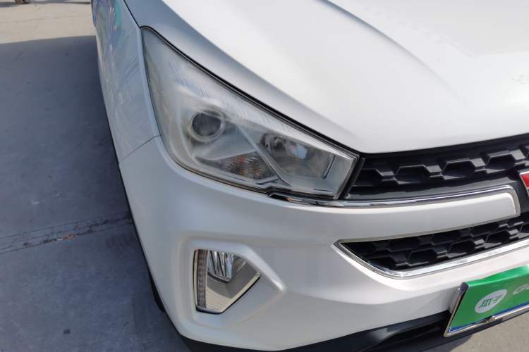 Used Wuling Hongguang S3 2018 1.5T Manual Luxury Model China V Standard Right Front Headlight