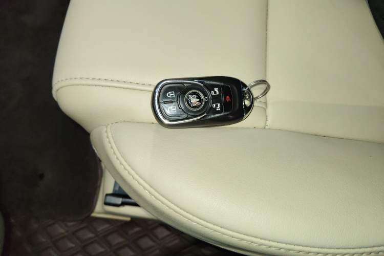 Used Buick GL8 2023 ES Lu Zun Deluxe Model
