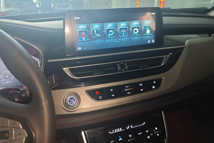 Used CHANGAN CS75 2020 280T DCT Luxury Version China VI Standard
