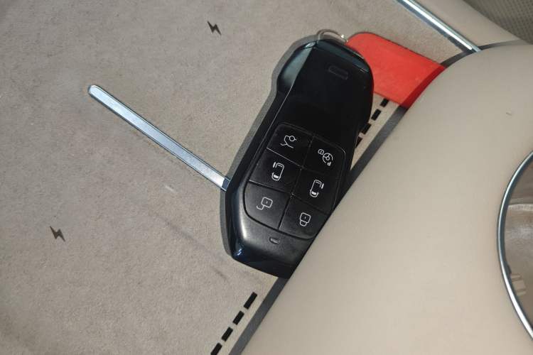 Used XPeng X9 2025 740 Ultra-Long Range Max