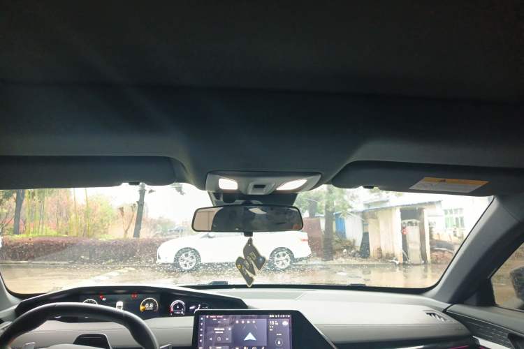 Used CHANGAN UNI-V 2022 1.5T Sport Edition