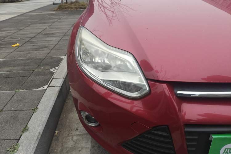 Used Ford Focus 2012 Hatchback 1.6L Automatic Fashion Edition
